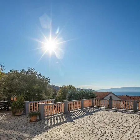 Awesome In With House Sea View *
