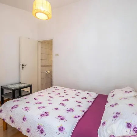 Holiday home Awesome In With House Sea View *