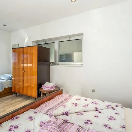 Awesome In With House Sea View *